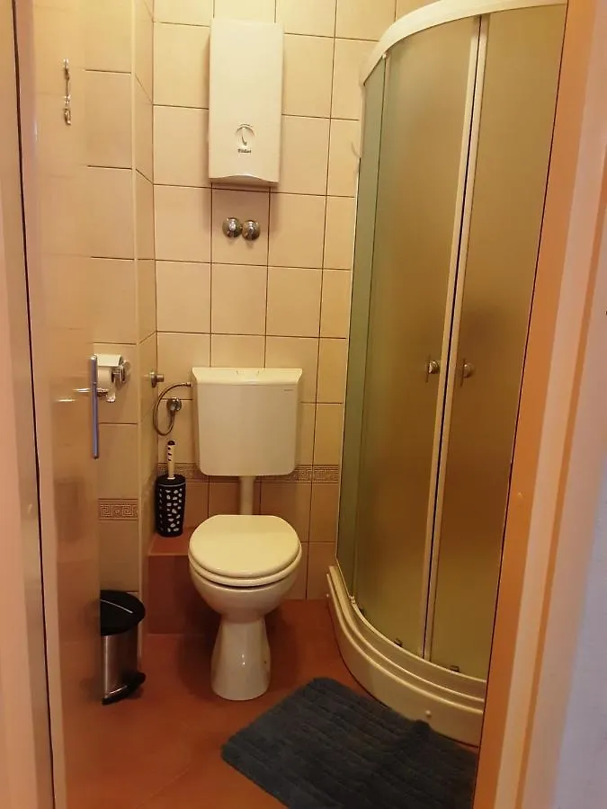 Apartman Safir Njivice 0*,  Croatia